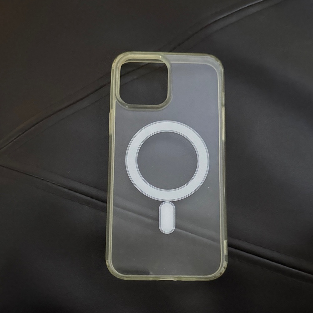 Transparent Phone Case with MagSafe Compatibility